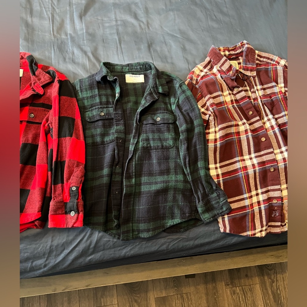 Old Navy Black and Green Plaid Flannel Shirts